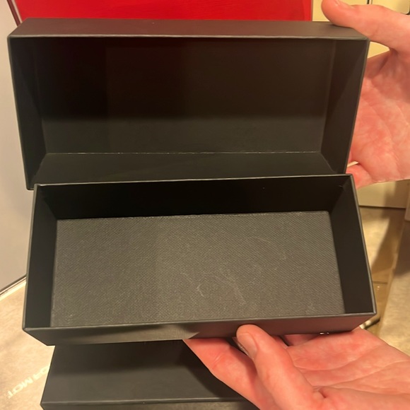 Designer bag and box lot - Picture 9 of 11